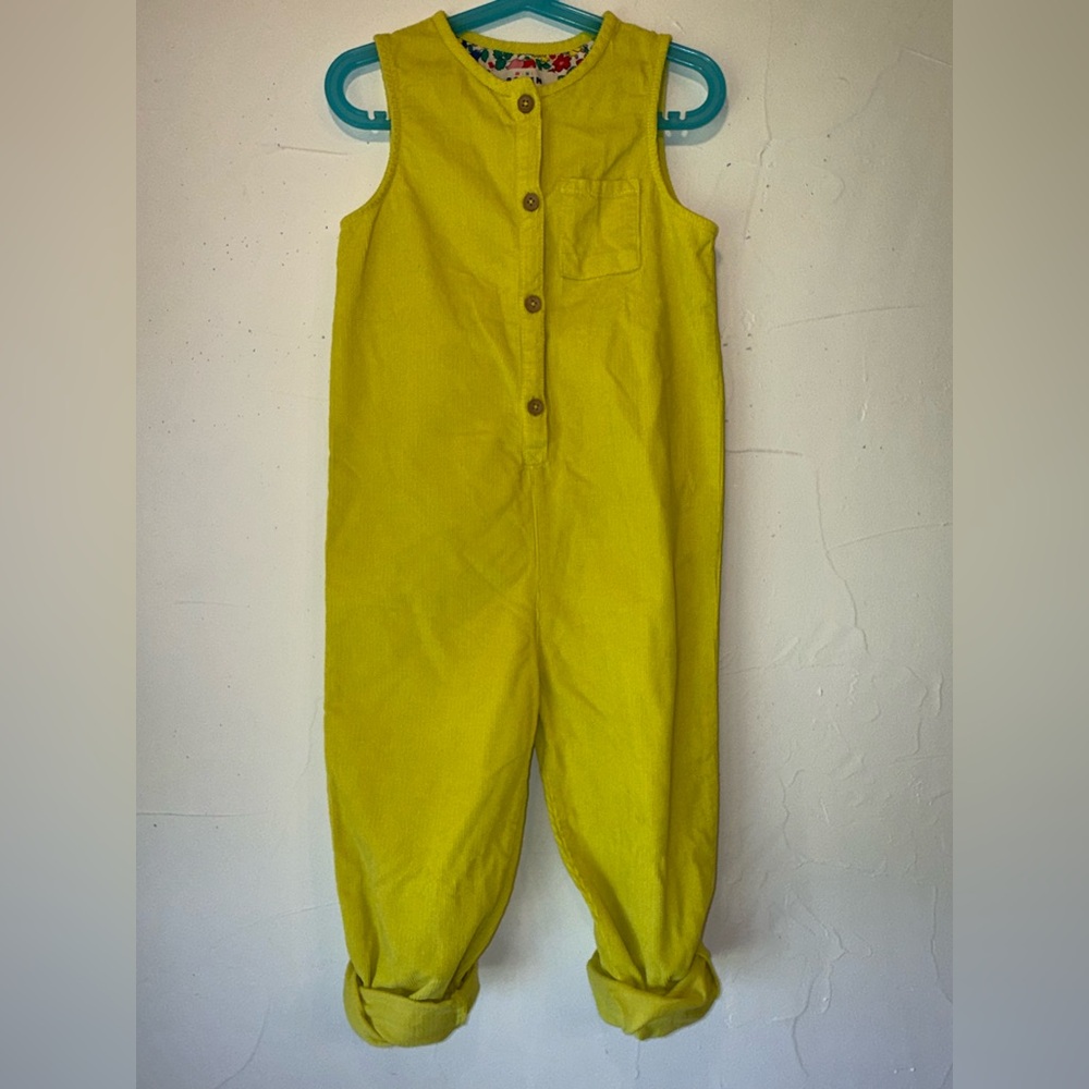 MINI BODEN BRIGHT YELLOW LIGHTWEIGHT CORDUROY OVERALLS / JUMPSUIT KIDS SZ 6/7